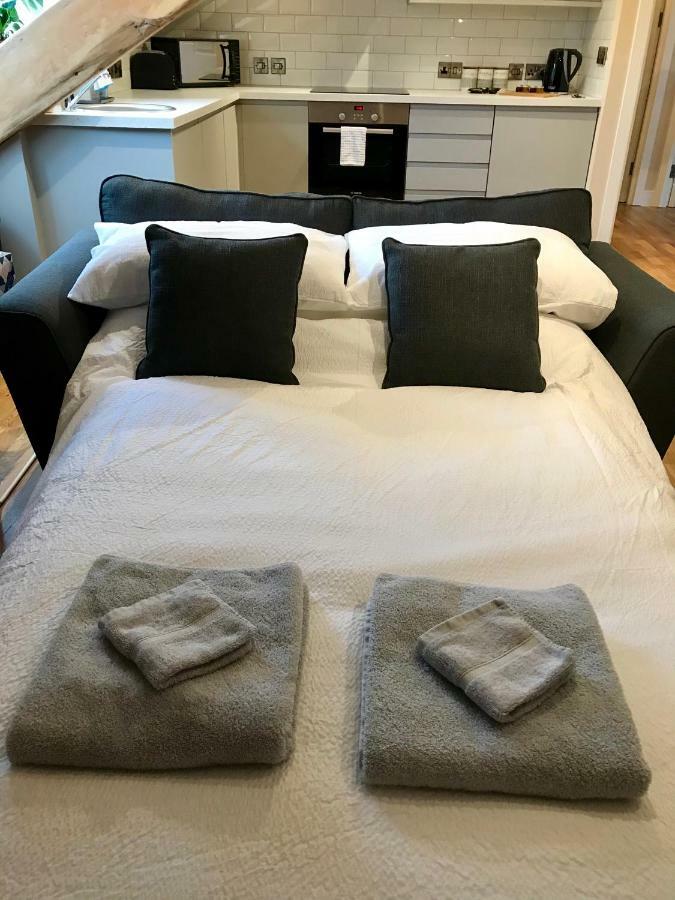 Апартаменты 4, 1 Laura Place *