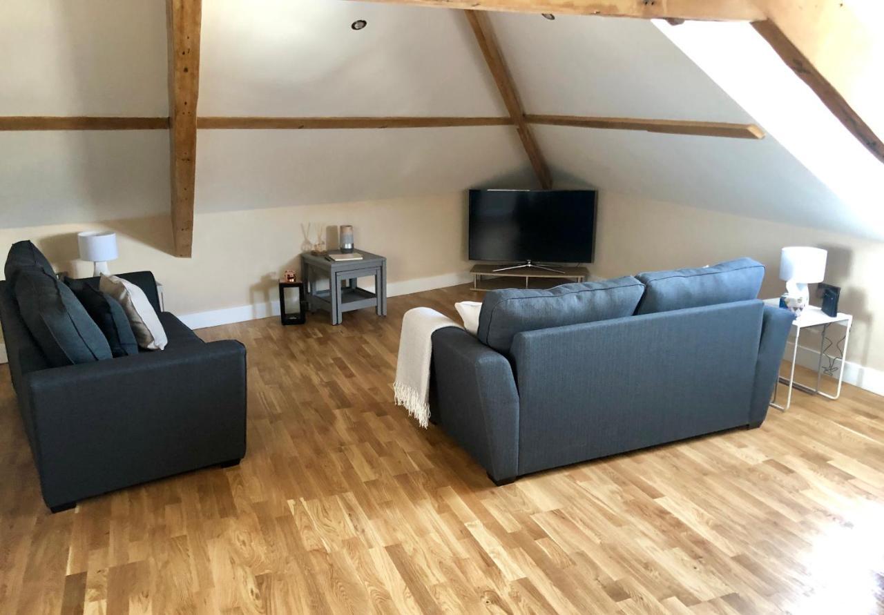 Апартаменты 4, 1 Laura Place *
